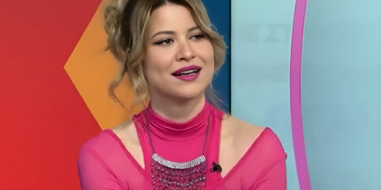 Alldaynews.gr Ξέσπασε η Εριέττα Μανούρη κατά των θεατών στο θέατρο: «Δεν είστε στον καναπέ του σπιτιού σας, θα σέβεστε τους ανθρώπους που είναι εκεί πάνω»