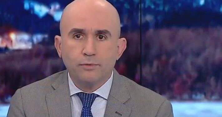 Γρηγόρης Λέων για θάνατο Βασίλη Καλογήρου: «Κάταγμα στο οστό του λαιμού σημαίνει αυτόματα στραγγαλισμός»