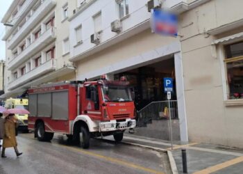 Alldaynews.gr Η 45χρονη κρυβόταν στο ξενοδοχείο με τα παιδιά της – Βούτηξε στο κενό για να γλιτώσει όταν τους βρήκε ο άντρας της