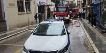 Alldaynews.gr Ανασύρθηκε η γυναίκα που έπεσε σε φωταγωγό ξενοδοχείου – Έχει τις αισθήσεις της (φωτο)