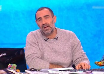 Αντώνης Κανάκης για Τέμπη: «Πόσοι πρέπει να σκοτωθούν ακόμα για να τελειώσει η ασυλία μερικών;»