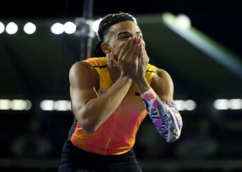 Ασύλληπτος Εμμανουήλ Καραλής! Πέρασε τα 5.94μ. και κατέρριψε για τρίτη συνεχόμενη φορά το πανελλήνιο ρεκόρ (video)