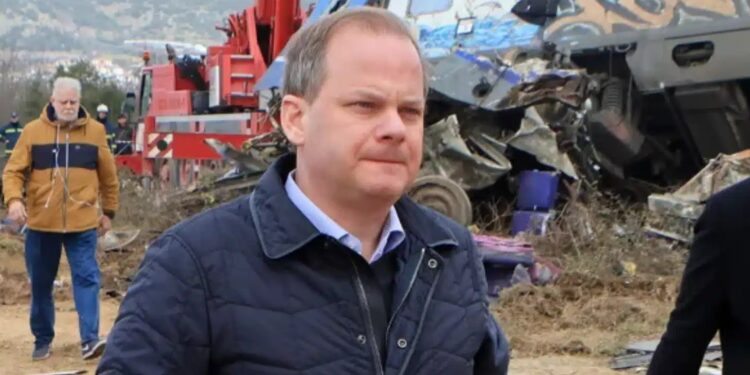 Alldaynews.gr Ξέσπασε ο Καραμανλής για τα Τέμπη: «Θα έδινα τα πάντα για να ζουν οι 57 των Τεμπών»