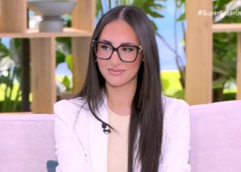 Alldaynews.gr Klavdia: «Είμαστε απλή λαϊκή οικογένεια, του μεροκάματου! Η μαμά μου εργάζεται ως…»