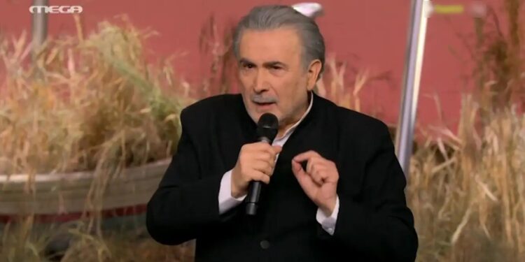 Alldaynews.gr Λάκης Λαζόπουλος για Τέμπη: «Θέλω να παρακαλέσω τις εταιρείες κινητής τηλεφωνίας να αφήσουν τα τηλέφωνα ανοιχτά»