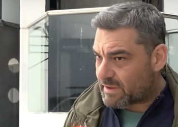 Ο Μάνος Νιφλής αποκαλύπτει για τον Αλέξη Κούγια: «Απέκτησε πολλά ακίνητα γιατί είχε κόμπλεξ που μεγάλωσε σε μια παράγκα»