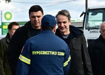 Αλλεπάλληλοι σεισμοί πάνω από 4R: Μεγάλος σεισμός 4,8 τράνταξε τις Κυκλάδες – Έφτασε στο νησί ο Μητσοτάκης