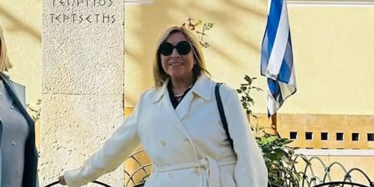 Alldaynews.gr Θρίλερ με την 69χρονη Μαρίζα Τερτσέτη Παπαδάτου που βρέθηκε νεκρή νεκρή δίπλα στο αυτοκίνητό της