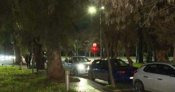 Δαφνί: 47χρονος σκότωσε με γυαλί μία γυναίκα – Η 43χρονη μία ημέρα πριν είχε εισαχθεί για νοσηλεία (video)