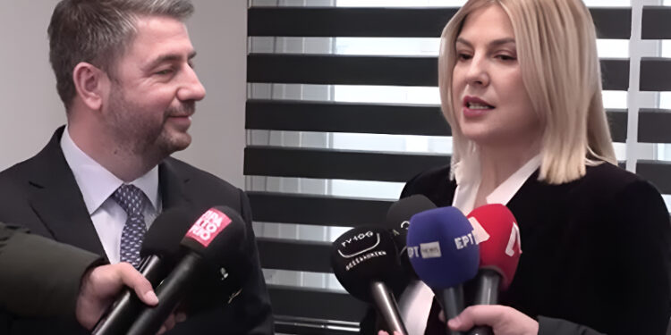 Στο ΠΑΣΟΚ και επίσημα η Ράνια Θρασκιά