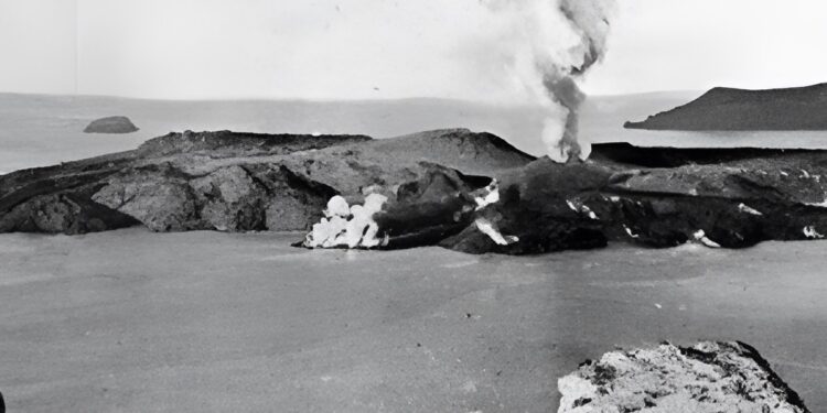 Alldaynews.gr Η έκρηξη στο ηφαίστειο της Σαντορίνης πριν από 100 χρόνια: Τι έχει καταγραφεί σε βίντεο