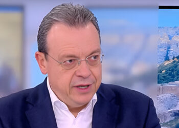 Alldaynews.gr Φάμελλος για Αδειλίνη: «Πρέπει να ξαναδιαβάσει τη διάκριση των εξουσιών και να προσέχει αυτά που γράφει»