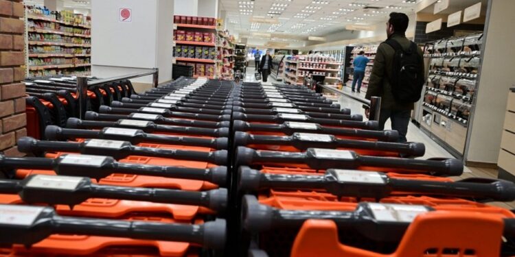 Alldaynews.gr Τέμπη: Ποια σούπερ μάρκετ θα κλείσουν την ώρα των διαδηλώσεων – Τα ωράρια λειτουργίας τους