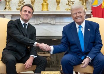 Τραμπ μετά τη συνάντηση με Μακρόν: «Τώρα είναι η στιγμή της ειρήνης» – Τα υλικά ανταλλάγματα που ζητούν οι ΗΠΑ για την υποστήριξη της Ουκρανία