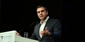 Άρθρο Αλέξη Τσίπρα για τα Τέμπη: Η κυβέρνηση οδηγεί σε αποσταθεροποίηση