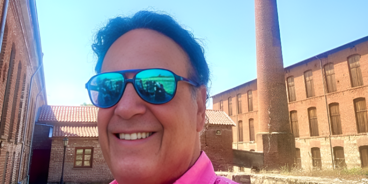 Alldaynews.gr Ξανά σε σχέση ο Χάρης Ρώμας – Αυτός ο νέος του σύντροφος (video)