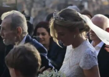 Χρυσή Βαρδινογιάννη: Η εντυπωσιακή εμφάνιση της νύφης