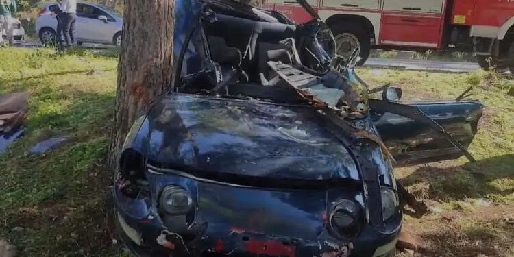 Νεα τραγωδία στη χώρα: Νεκροί δυο 20χρονοι σε τροχαίο