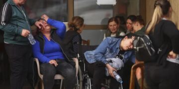 Alldaynews.gr Έλληνας έχασε τον ανιψιό του στη Βόρεια Μακεδονία: «Άλλα παιδιά ποδοπατήθηκαν κι άλλα έπαθαν ηλεκτροπληξία»