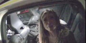 Alldaynews.gr Βίντεο: Η στιγμή που η μεθυσμένη 25χρονη οδηγός ρωτάει «ποιος πέθανε»;
