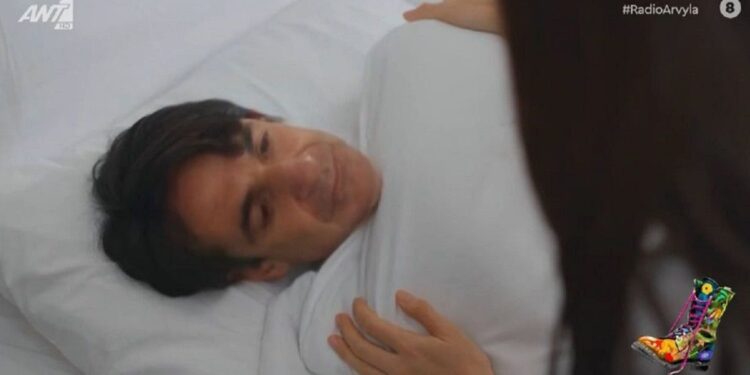 Ράδιο Αρβύλα: Πώς αντέδρασαν Μητσοτάκης – Άδωνις μετά τις μεγαλειώδεις συγκεντρώσεις για τα Τέμπη