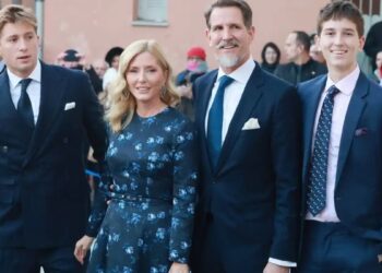 Να κριθεί αντισυνταγματικό και παράνομο: «Βόμβα» με το επίθετο «Ντε Γκρες» – Η προσφυγή στο ΣτΕ και τα νομικά επιχειρήματα