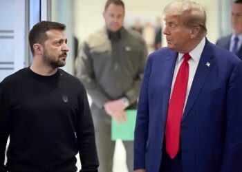 «Γιατί δεν φοράτε κοστούμι; Μήπως δεν έχετε;»: Η ερώτηση στη συνάντηση Ζελένσκι – Τραμπ που προκάλεσε γέλιο στον Βανς!