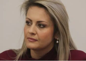 «Δημογλίδου παραιτήσου»: Κύμα οργής για την αστυνομικό μετά από όσα είπε για τα επεισόδια στο Σύνταγμα