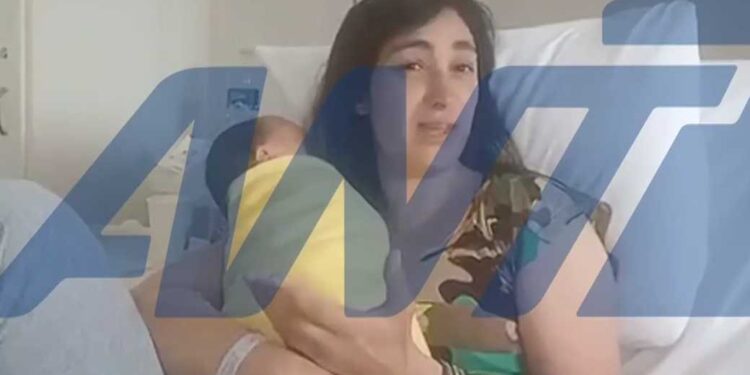 Alldaynews.gr «Το παιδί βγαίνει, βλέπω το κεφάλι» – Συγκλονιστική μαρτυρία της λεχώνας που την ξεγέννησε ο σύζυγός της στο αυτοκίνητο