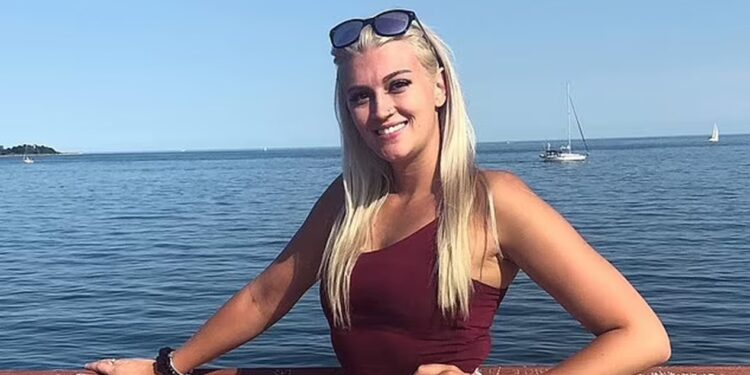 Alldaynews.gr «Πόναγα αριστερά στην κοιλιά μετά το φαγητό και μου έλεγαν ότι έχω αλλεργία, αλλά ήταν καρκίνος» – Ποιο ήταν το σύμπτωμα της 27χρονης