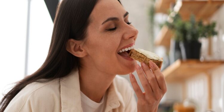 Alldaynews.gr Τι συμβαίνει στο σώμα σου όταν τρως βούτυρο κάθε μέρα;