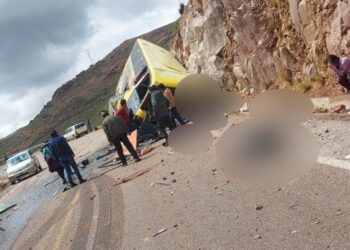 Τραγωδία: Τουλάχιστον 13 νεκροί και 20 τραυματίες σε τροχαίο με λεωφορείο (video)