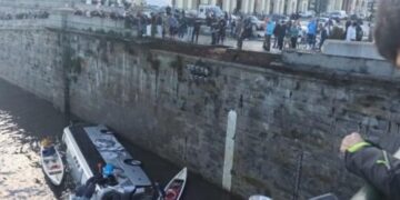 Alldaynews.gr Πασίγνωστος ηθοποιός, δεν γνώριζε κανείς ότι είναι γκέι: Αυτός είναι ο πρώην σύντροφος του Σπύρου Μπιμπίλα – «Τον αγάπησα περισσότερα από κάθε τι στο κόσμο»