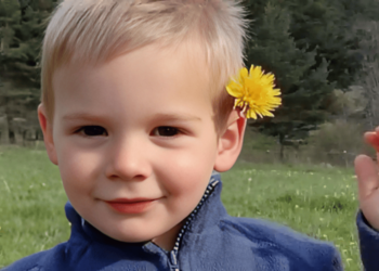 Θάνατος 2χρονου: Η ζαρντινιέρα με ίχνη αίματος και η αυτοκτονία του ιερέα που τον βάπτισε – Συνελήφθησαν οι παππούδες και οι θείοι