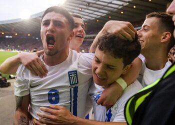 Γαλανόλευκο έπος στο Χάμπντεν Παρκ! Μυθική ανατροπή από τα απίθανα “μωρά” του Ιβάν Γιοβάνοβιτς που χόρεψαν τους Σκωτσέζους