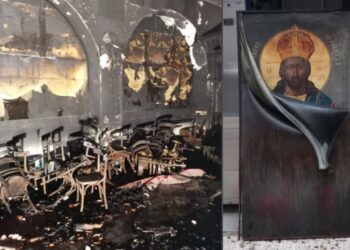 Κάηκε ολοσχερώς το ιστορικό εκκλησάκι της Υπαπαντής – Θαύμα με την εικόνα του Μέγα Αρχιερέα που παρέμεινε ανέγγιχτη