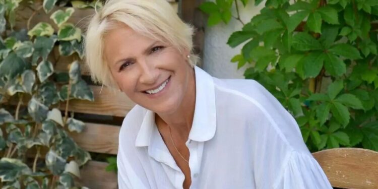 Alldaynews.gr Πέθανε η ηθοποιός Καίτη Κωνσταντίνου, η αγαπημένη «Σωσώ» από τα «Εγκλήματα»