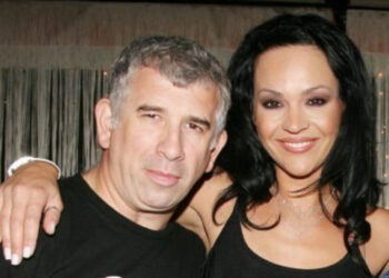 «Βόμβες» από Νικολέττα Καρρά: Αποκάλυψε όλα όσα έκανε ο Πέτρος Φιλιππίδης στο 50-50