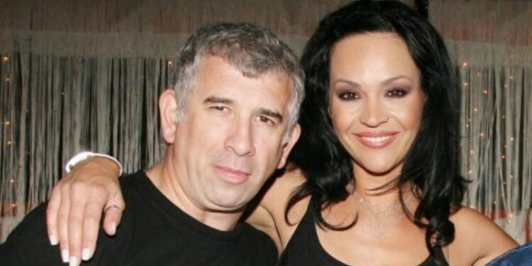 «Βόμβες» από Νικολέττα Καρρά: Αποκάλυψε όλα όσα έκανε ο Πέτρος Φιλιππίδης στο 50-50