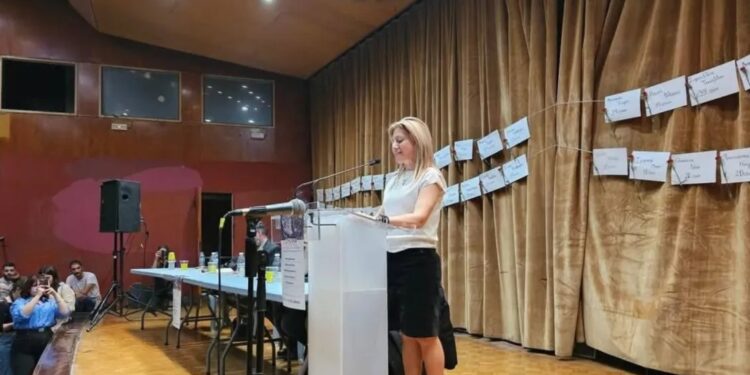 Alldaynews.gr Κατάμεστη και η Νομική Κομοτηνής: Η ομιλία Καρυστιανού και η ανταπόκριση των φοιτητών