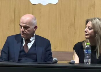 Alldaynews.gr Μαρία Καρυστιανού – Αντώνης Ψαρόπουλος: Η πρώτη κοινή εμφάνιση μετά την απώλεια της κόρης τους