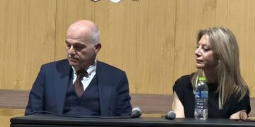 Alldaynews.gr Μαρία Καρυστιανού – Αντώνης Ψαρόπουλος: Η πρώτη κοινή εμφάνιση μετά την απώλεια της κόρης τους