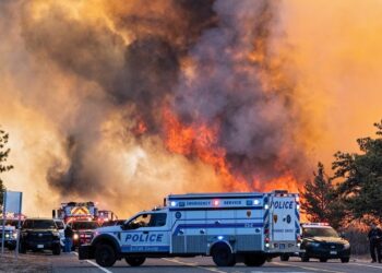 Νέα Υόρκη: Σε κατάσταση έκτακτης ανάγκης λόγω πυρκαγιών – Εκκενώσεις στο Λονγκ Άιλαντ