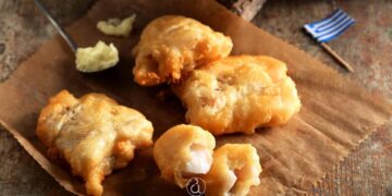 Τους… εξαφάνισε όλους η Μπαρμπαρίγου: Έδωσε στη δημοσιότητα τη συνταγή για το διάσημο κουρκούτι της – Τραγανό από έξω & γεμάτο μπακαλιάρο μέσα