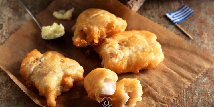 Τους… εξαφάνισε όλους η Μπαρμπαρίγου: Έδωσε στη δημοσιότητα τη συνταγή για το διάσημο κουρκούτι της – Τραγανό από έξω & γεμάτο μπακαλιάρο μέσα