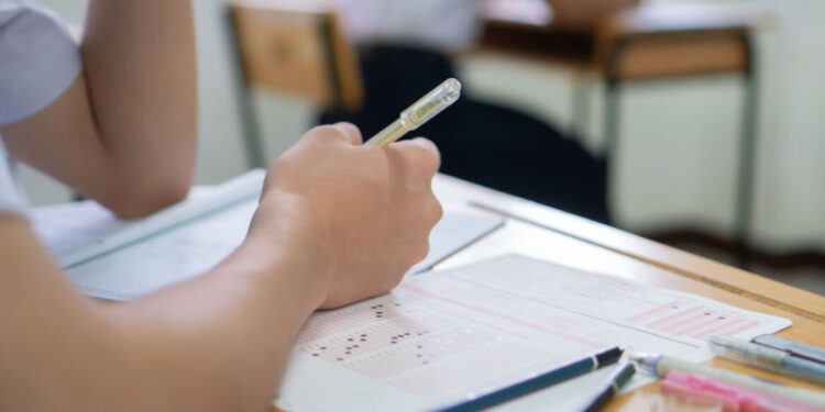 Αρχίζουν αύριο στα σχολεία οι εξετάσεις PISA – Πεδίο αξιολόγησης για μαθητές και εκπαιδευτικούς