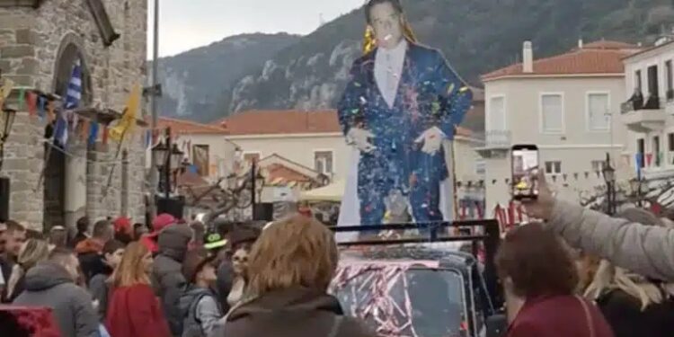 Alldaynews.gr Χαμός με το Άρμα Άδωνις Γεωργιάδης – Σε ποια πόλη της Ελλάδας τον έκαναν Βασιλιά Καρνάβαλο