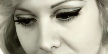 Alldaynews.gr Η παρουσιάστρια θρύλος της ΕΡΤ: Η παρουσία της στην ΕΡΤ σφράγισε τις δεκαετίες ’70 και 80 – Ξεχώριζε για την ωραία άρθρωση και το αριστοκρατικό στιλ της.