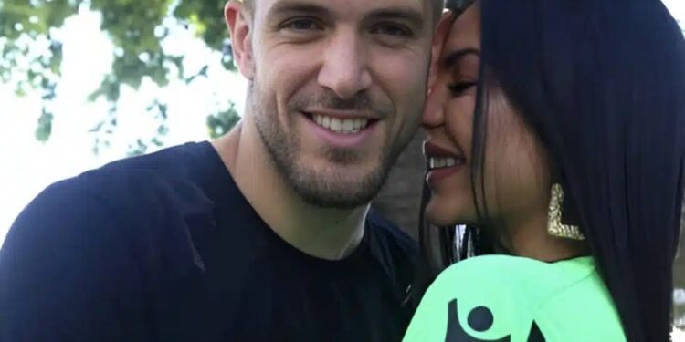 Alldaynews.gr «Έσκασε» στα Τρίκαλα με Super Car ο Πασχαλάκης: 320 km/h, 630 «άλογα» και κόστος 300.000 εupώ