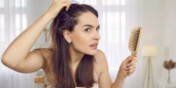 Alldaynews.gr Τριχόπτωση: Τα πασίγνωστα χάπια που συνδέονται με αραίωση μαλλιών σε μέτωπο και κροτάφους